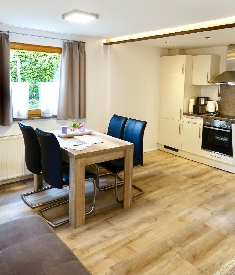 Ferienwohnung #4 Mit Terrasse In Zentraler Dennoch Ruhiger Lage - Stadtbus Vor Der Tuer! Lindau  Eksteriør billede