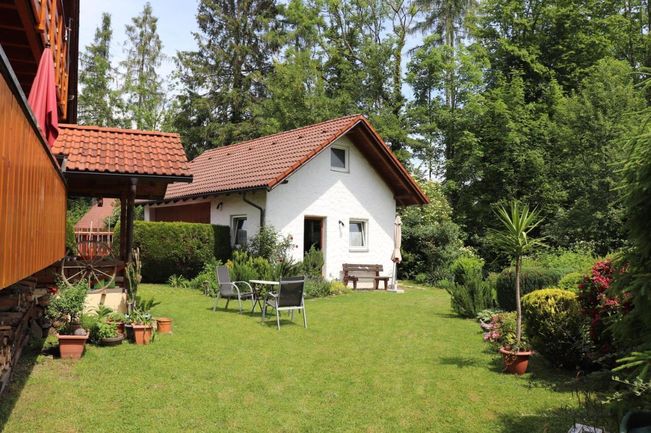 Ferienwohnung #4 Mit Terrasse In Zentraler Dennoch Ruhiger Lage - Stadtbus Vor Der Tuer! Lindau  Eksteriør billede